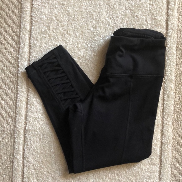 Yogalicious Pants - Yogalicious Capri Leggings